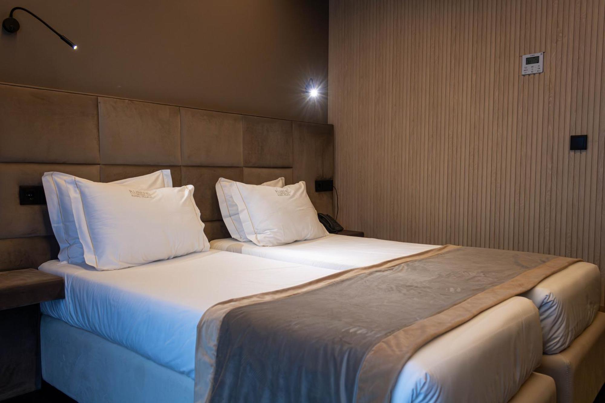 Double or Twin Room Disability Access,1584754639:JPEG