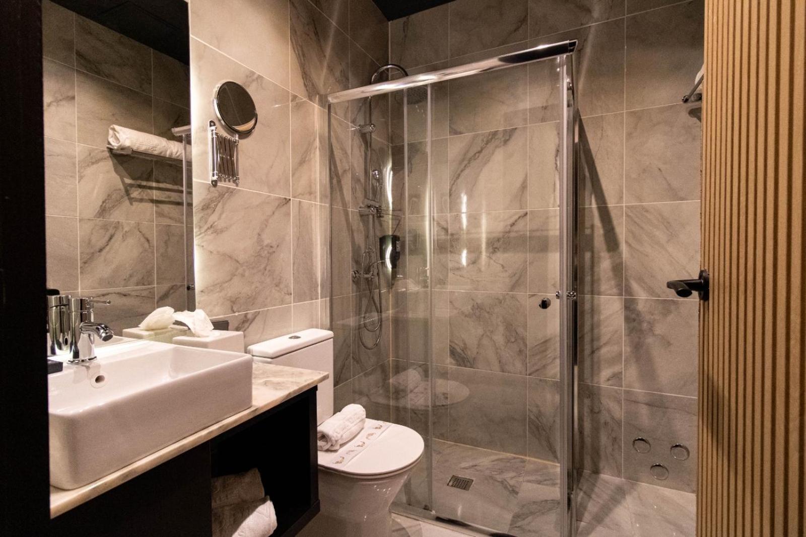 Superior Double or Twin Room,1584754671:JPEG